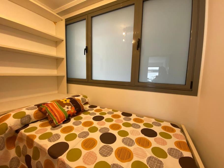 Piso Familiar Amplio Con Acceso Directo A La Playa Apartment Bueu Exterior photo